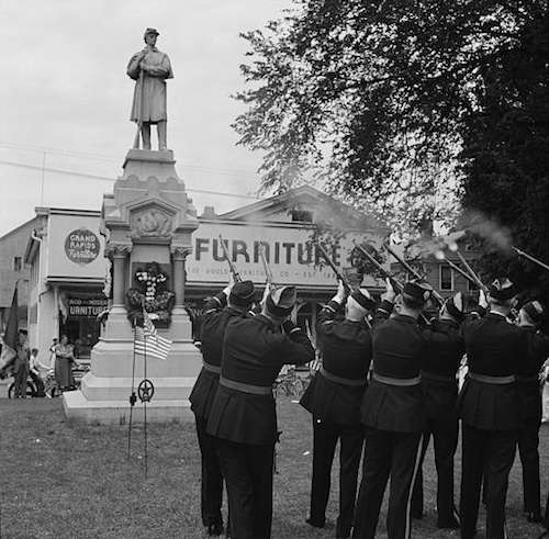 southington conn memorial day salute