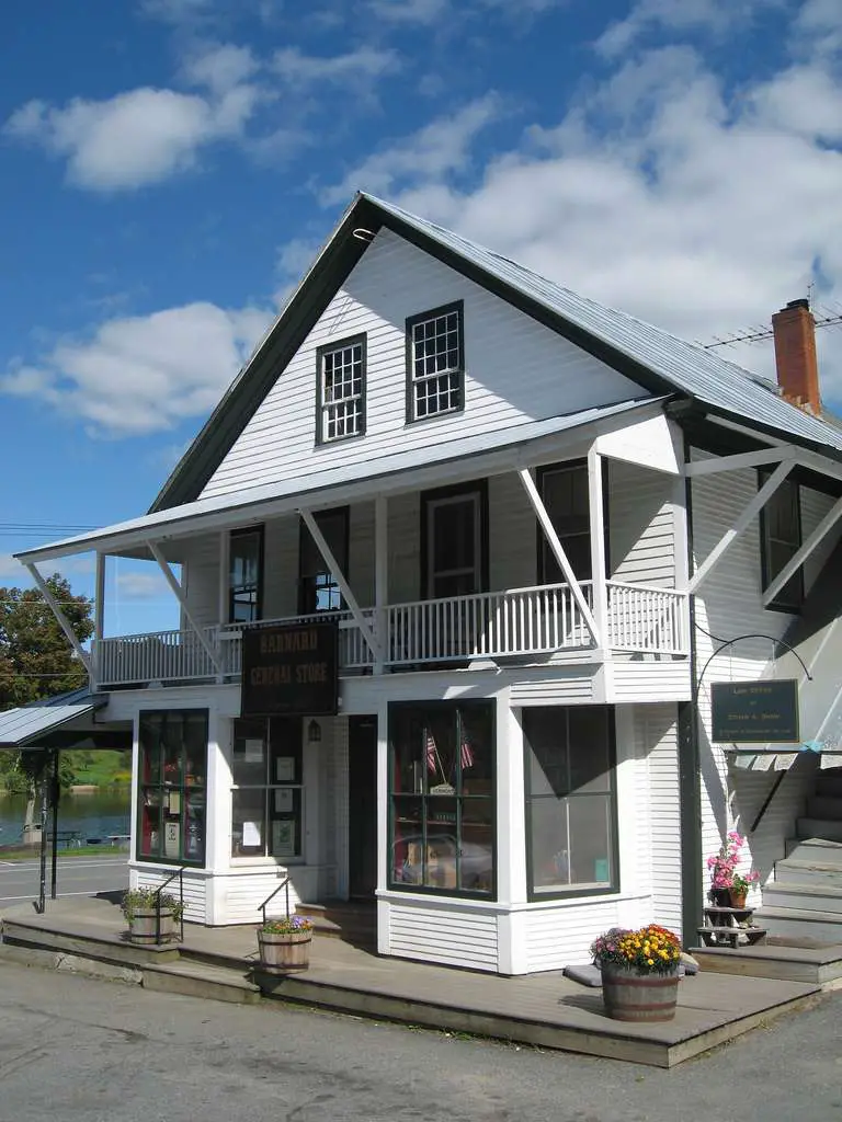 6 of the Oldest General Stores in New England New England Historical