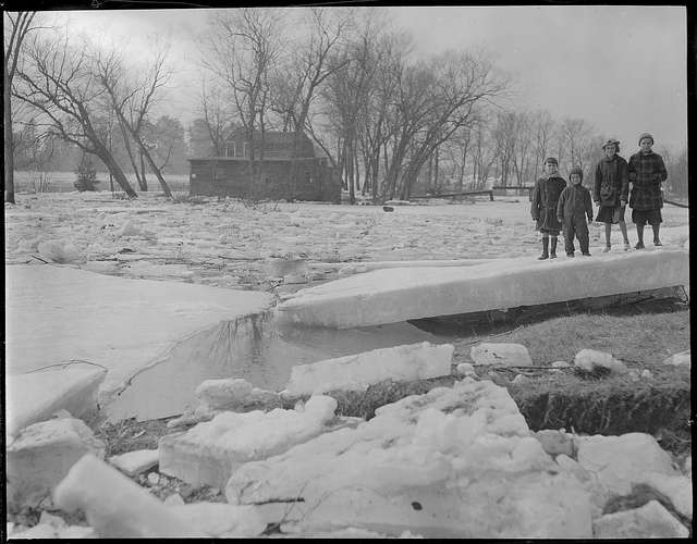 Ice did much of the damage. Photo courtesy Boston Public Library, Leslie Jones Collection. 