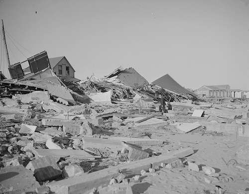 great-1938-hurricane-damage 1938-hurricane-beach-wreck