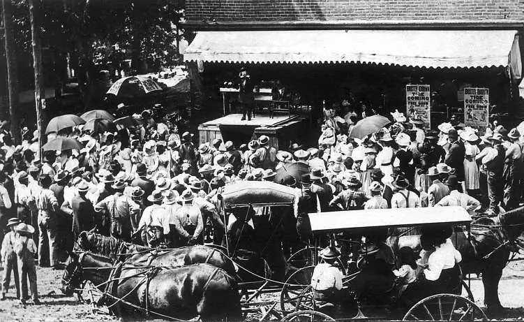 The Kickapoo Indian Medicine Company Of New Haven Entertains The Masses But Doesn T Cure Them New England Historical Society