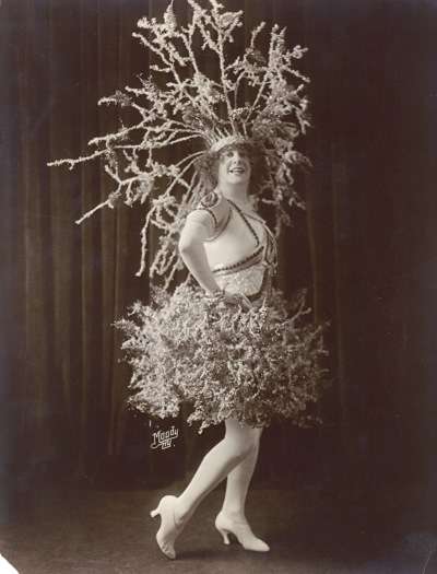 Eva Tanguay, photo courtesy New York Public Library, Billy Rose Theatre collection.