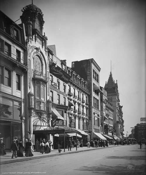 Keith's Theatre, Tremont Street entrance in Boston, 1906. Photo courtesy Library of Congress. 
