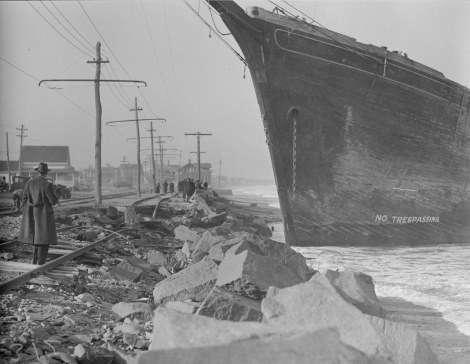 schooner-nancy-tracks