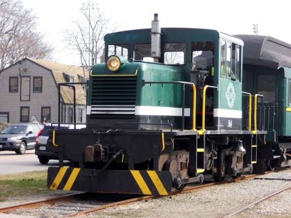 historic-train-ride-locomotive-locomotive