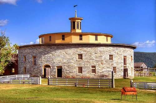 clerestory-round-stone-barn-hancockclerestory-round-stone-barn-hancock